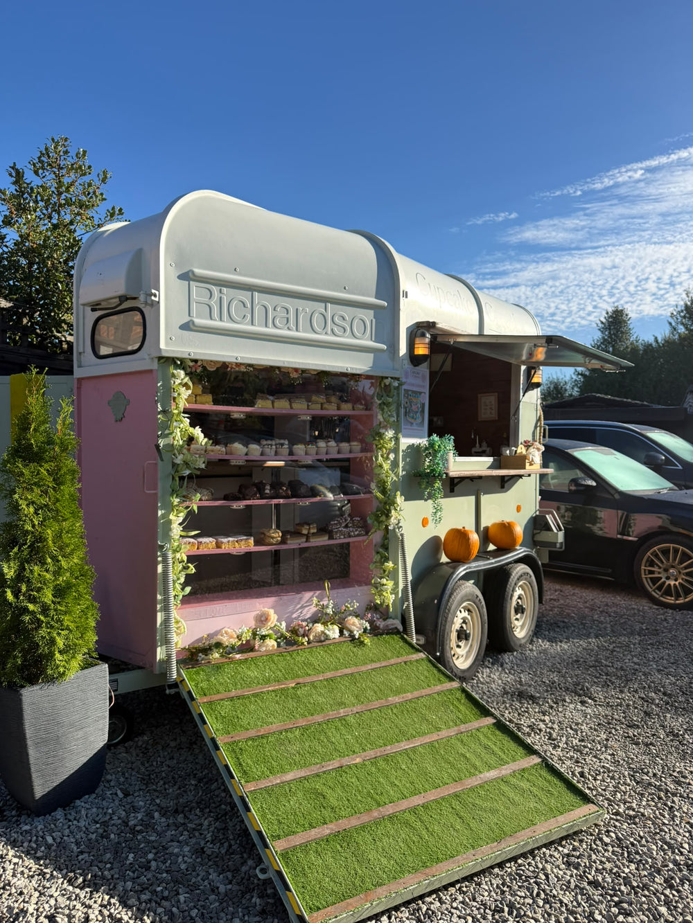 The Cupcake Creations cake trailer